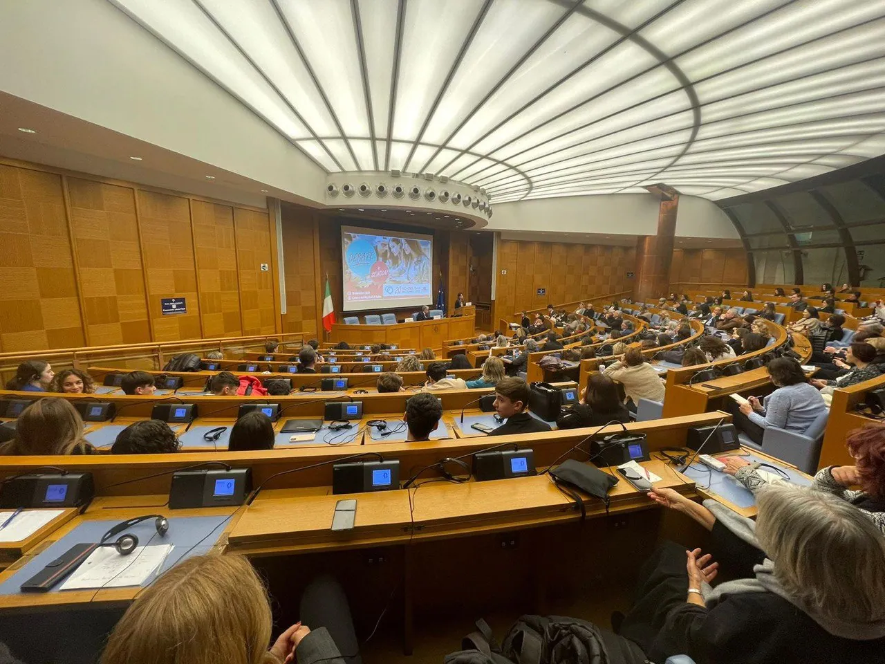 L'Aula dei Gruppi della Camera dei Deputati durante il 20° School Day Nazionale 2023 dedicato al Debate a scuola